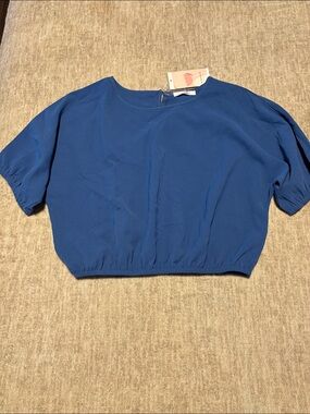 NWT Medium Royal blue crop top elastic bubble sleeves Kirundo boutique keyhole